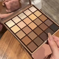 Paleta de Sombras de Ojos 25 Colores – Tonos Tierra y Café