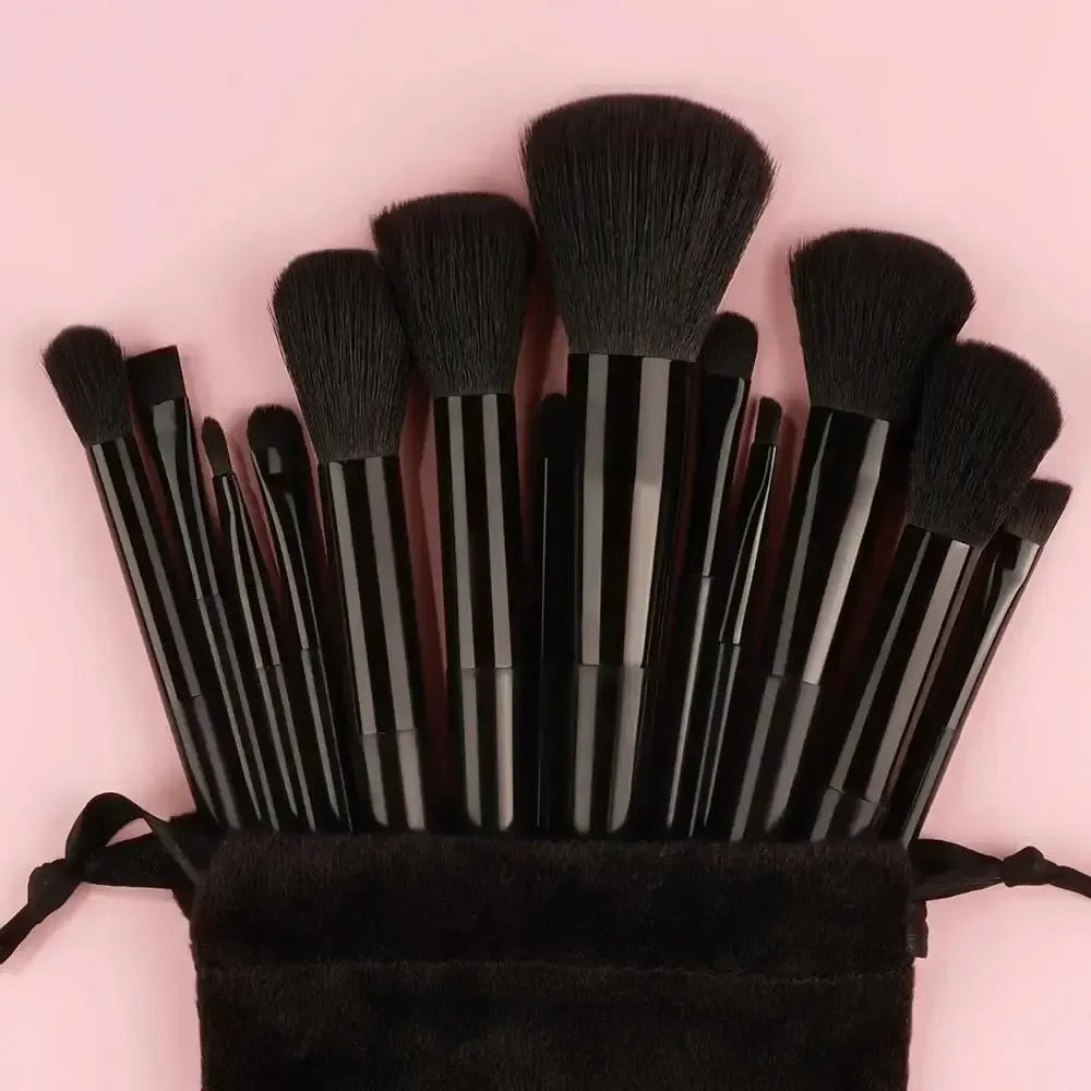 Set de Brochas de Maquillaje Profesional – 13 a 16 Piezas