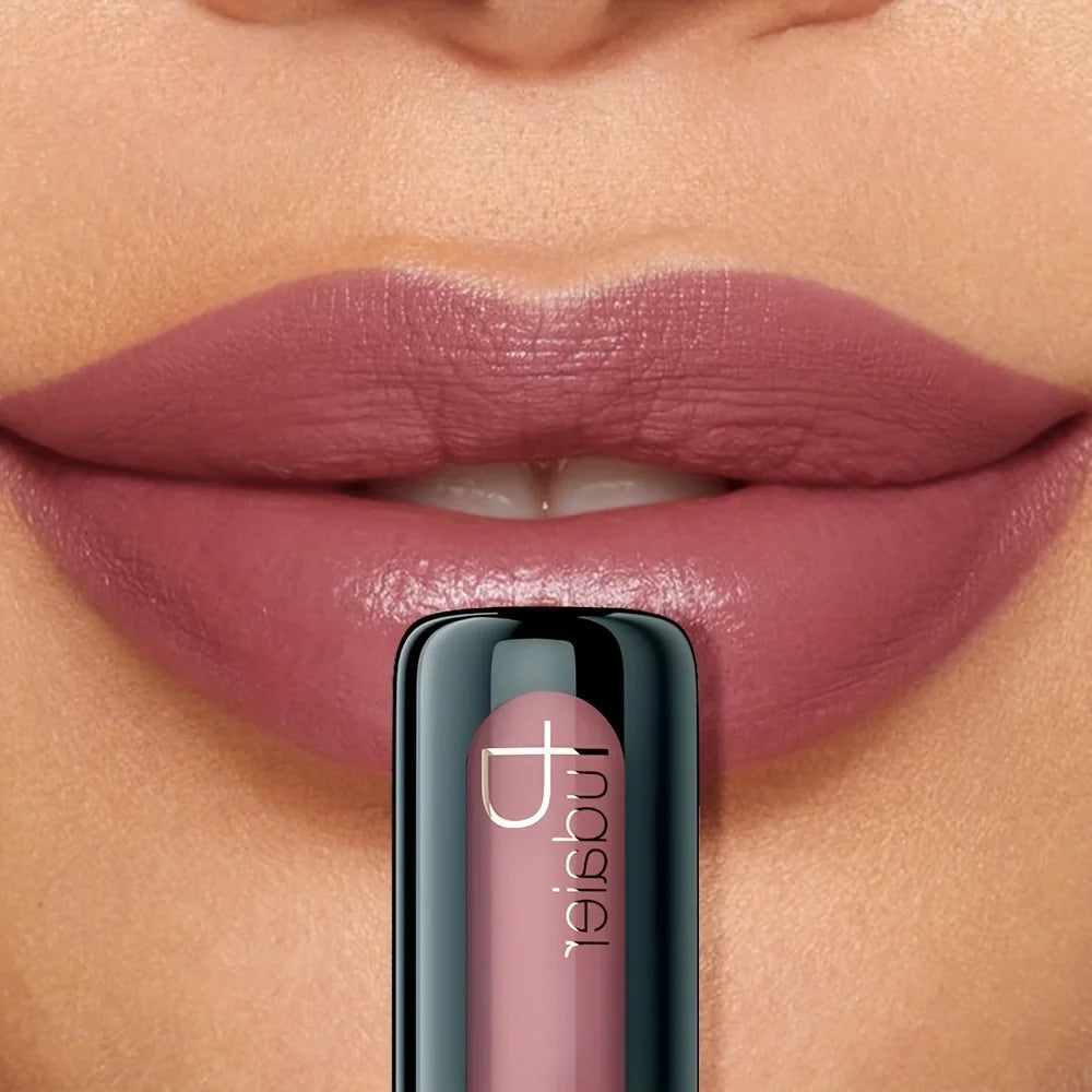 Lip Gloss Mate Aterciopelado – Larga Duración sin Pegajosidad