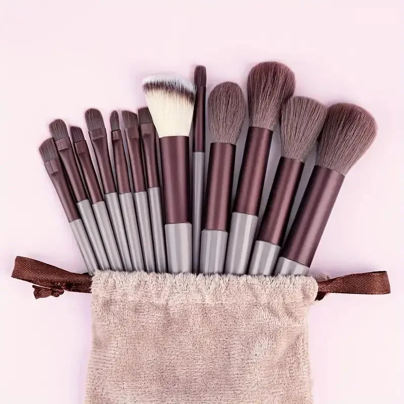Set de Brochas de Maquillaje Profesional – 13 a 16 Piezas